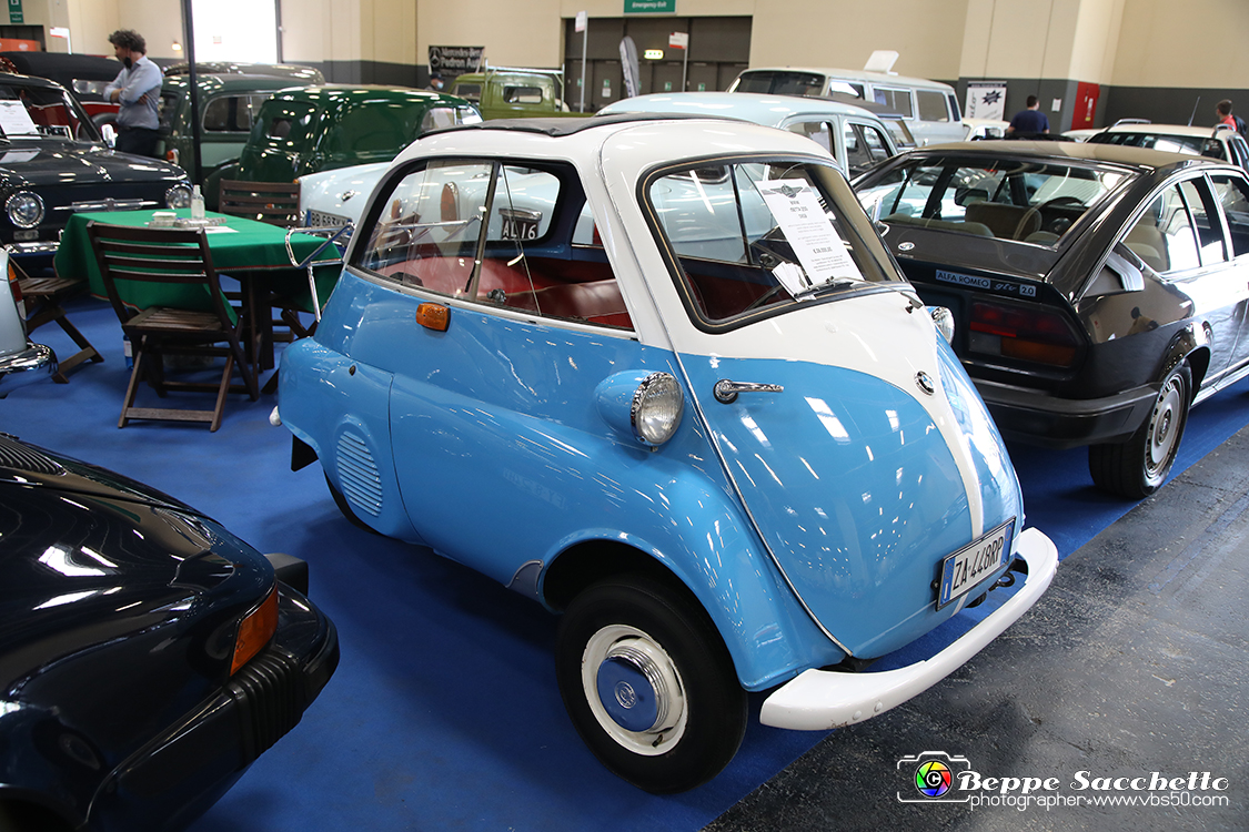 VBS_0581 - Automotoretrò e Automotoracing 2022.jpg